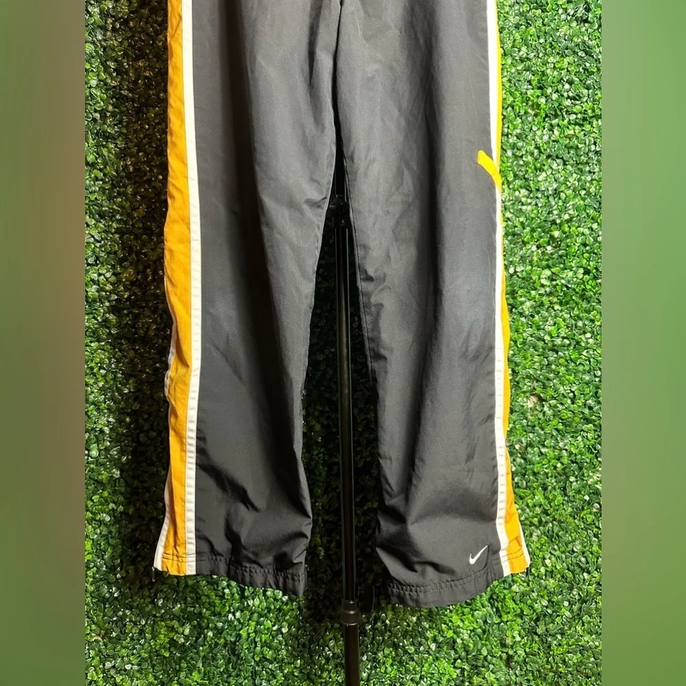 Vintage Y2K Nike Youth Boys Gray & Yellow Sweat Pants XL
